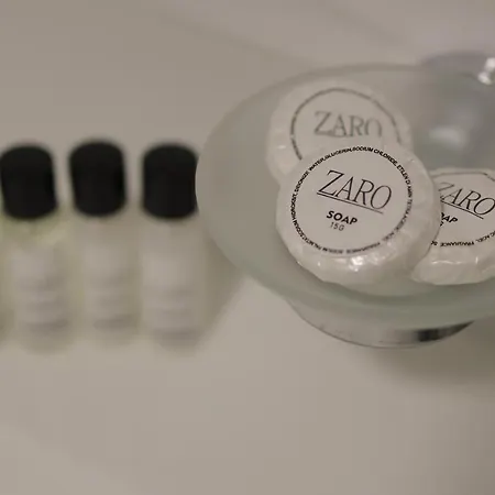 Zaro