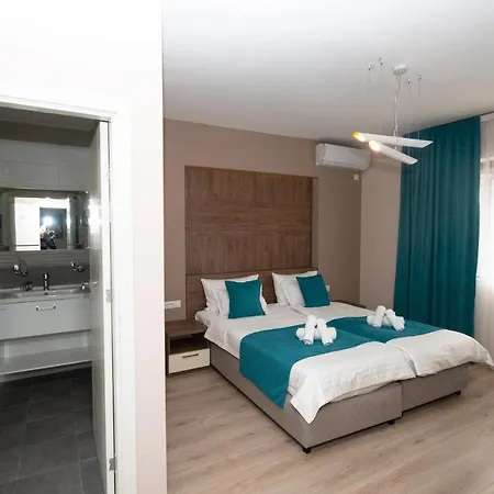 Aparthotel Zaro *